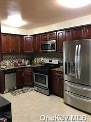 77-56 251st St, Jamaica, NY 11426-2603