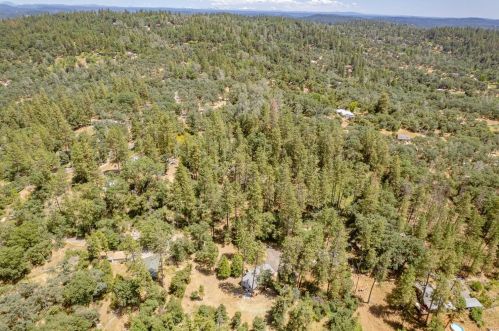 17202 Bivens Pl, Grass Valley CA  95949-9278 exterior