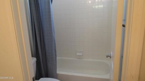 1004 Poplar Ct, Simi Valley CA 93065-6015 exterior