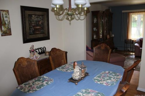 31 Woodland Rd, Highland Mills NY  10930-2948 exterior