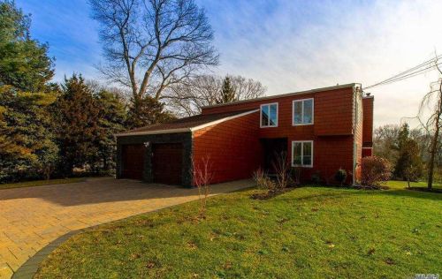 2100 Glenn Rd, Southold, NY 11971-3312