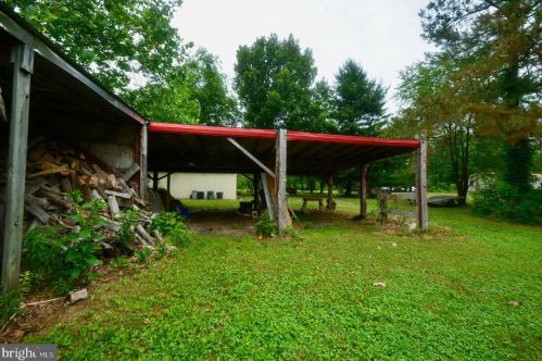 1823 Harvey Straughn Rd, Blackbird DE  19734-9646 exterior