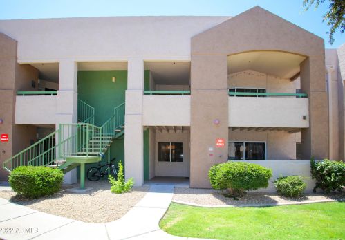 1295 Ash St, Gilbert, AZ 85233-2123
