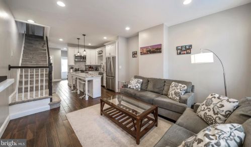 120 Davis St, Philadelphia, PA 19127-1707