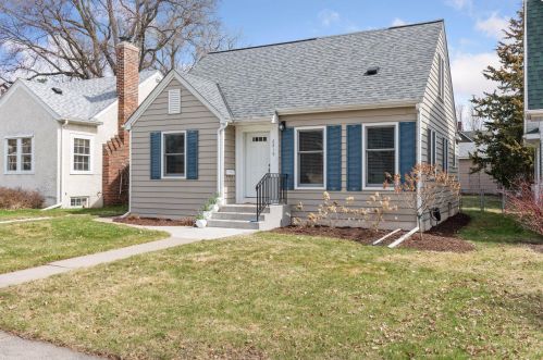 2219 Arthur St, Minneapolis, MN 55418-3910