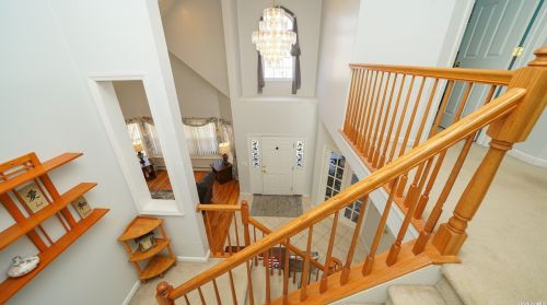 8 Daremy Ct, Lake Grove NY  11755-3226 exterior