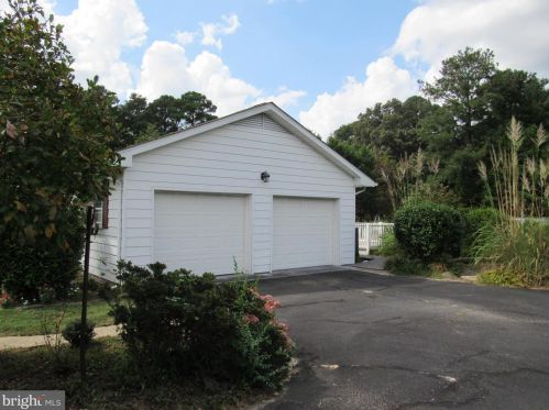 12007 Laurel Rd, Laurel DE  19956-3538 exterior