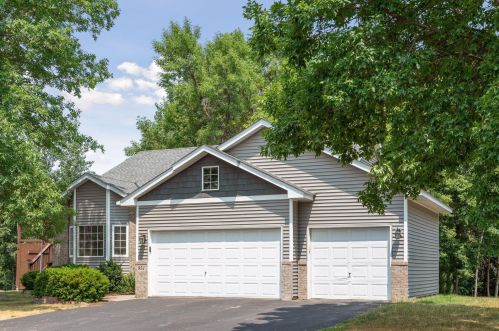 951 Territorial Rd, Minneapolis, MN 55434-2604