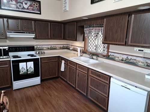 41 Fava Farm Rd, Scenery Hill, PA 15360-1509