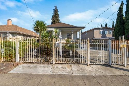 3124 Coolidge Ave, Oakland, CA 94602-2765