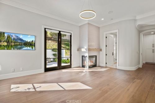 25682 Oak Meadow Dr, Santa Clarita CA  91381-0762 exterior
