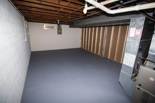 2424 Tripoli Ave, Milwaukee WI 53235-4172 exterior