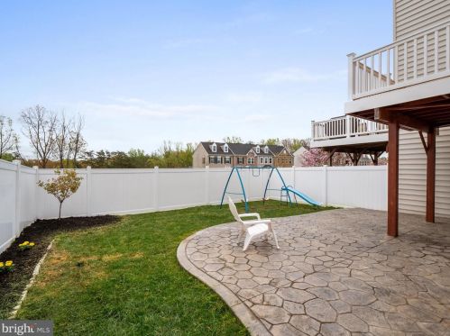 1708 Rockledge Ter, Woodbridge VA  22192-2508 exterior