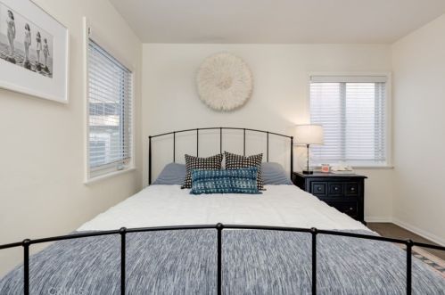 212 41st St, Manhattan Beach CA  90266-3141 exterior