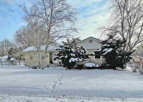 4521 Milwaukee St, Madison, WI 53714-2132