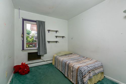 2047 Hancock Ave, North Bellmore NY  11710-1516 exterior