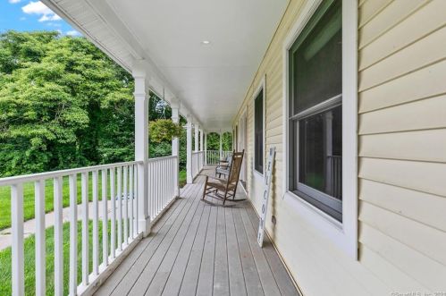 54 Jacobson Farm Rd, East Hampton CT  06424-1659 exterior