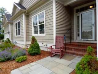 436 Michael Ln, Saint George, VT 05495-4443
