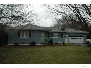 9046 Clipnock Rd, Stafford, NY 14143-9543