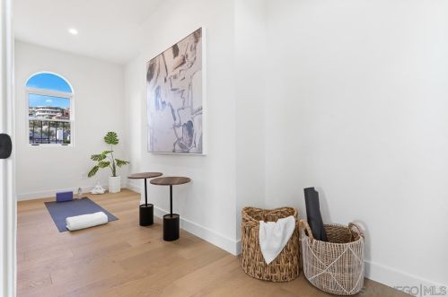 1533 Beryl St, San Diego CA  92109-2106 exterior