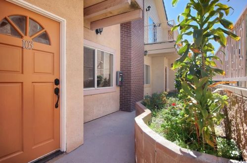 425 California Ave, Glendale, CA 91203-2942