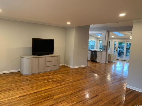 3466 Bunker Ave, North Wantagh, NY 11793-3437