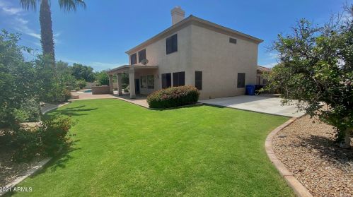 1515 Saratoga Ct, Gilbert, AZ 85296-2531