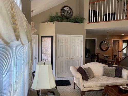 8116 Palomino Dr, Bridgeville PA  15017-1157 exterior