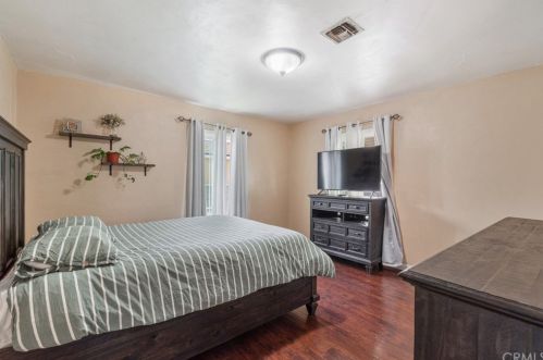 1719 Hardwick St, Long Beach CA  90807-1131 exterior