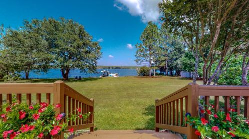 83 Launch Rd, Defuniak Springs FL  32433-9207 exterior