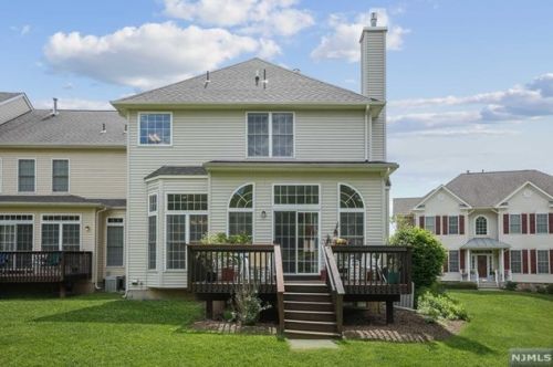 22 Winding Way, West Paterson NJ  07424-2665 exterior