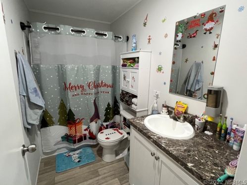 5266 Pineland Ave, Daytona Beach FL  32127-8218 exterior