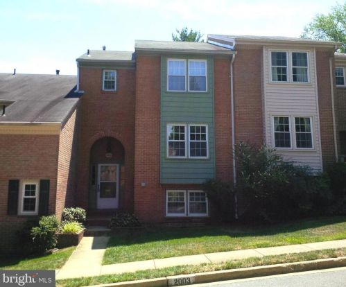 2003 Hopewood Dr, Falls Church VA  22043-1837 exterior
