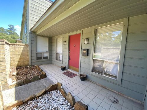 44 Foy Martin Dr, Conroe TX  77304-1318 exterior