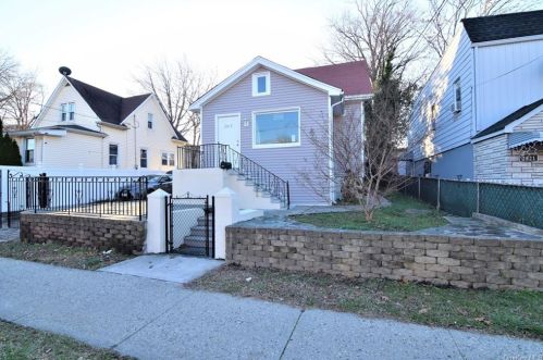2819 Bruner Ave, Bronx, NY 10469-3402