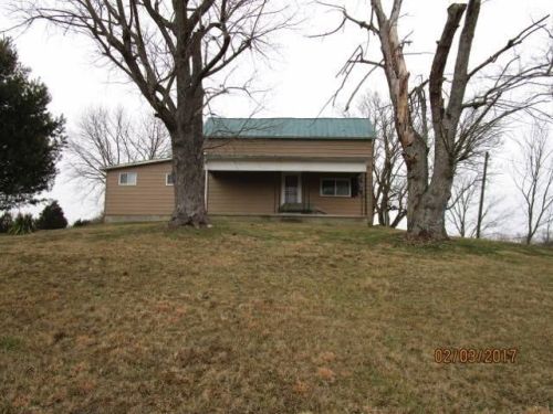 4242 Lawshe Rd, Seaman, OH 45679-9527