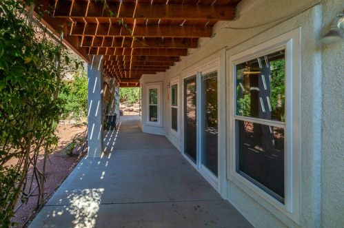 1476 Geronimo Rd, Saint George UT  84790 exterior