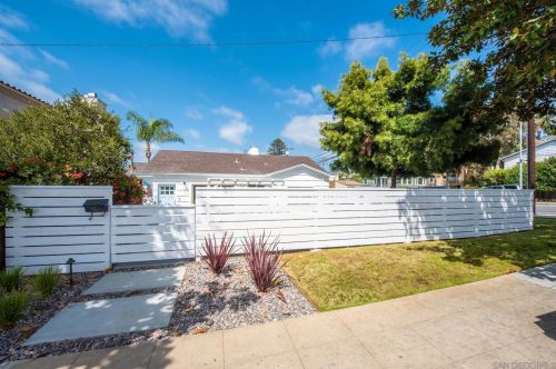 1704 Ebers St, San Diego CA  92107-3504 exterior