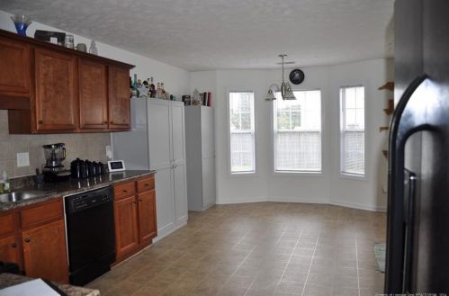 2316 Gray Goose Loop, Fayetteville NC  28306-3552 exterior