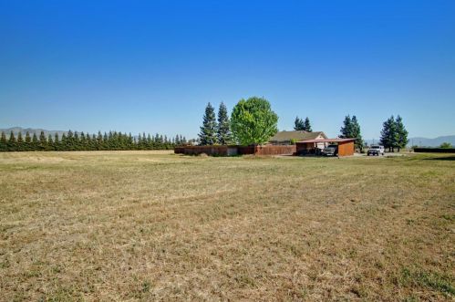 5890 Yuste Ln, Hollister CA  95023-9538 exterior