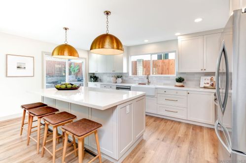 1896 Gotham St, Chula Vista CA  91913-2623 exterior
