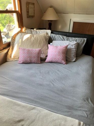 4 5th St, Danbury CT  06810-5704 exterior