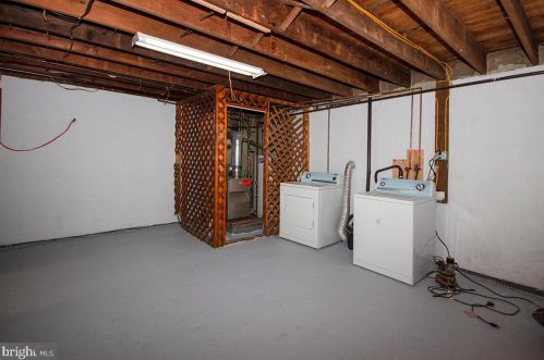 424 2nd Ave, Gloucester NJ  08031-1411 exterior