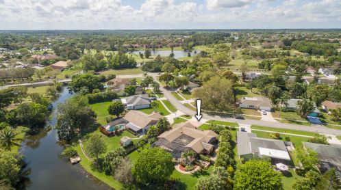 109 Galiano St, West Palm Beach, FL 33411-1205