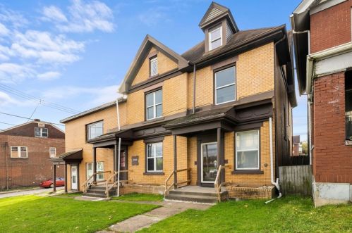 3014 Versailles Ave, Mckeesport, PA 15132-1920
