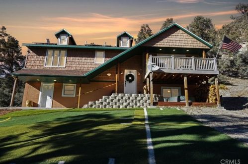 726 Woods Dr, Frazier Park, CA 93225-9227