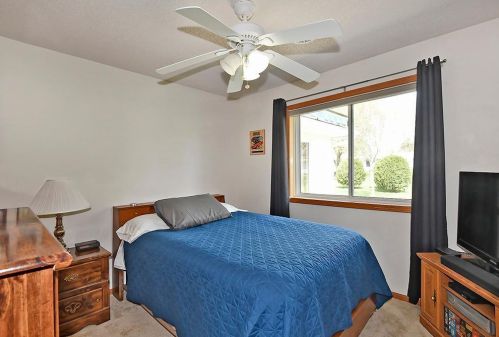 318 5th Cir, Summit MN  55917-1372 exterior