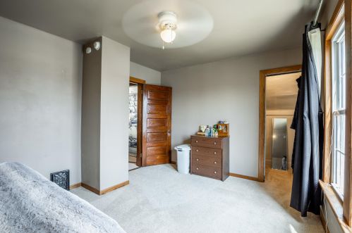 1124 57, Milwaukee WI 53214-3310 exterior