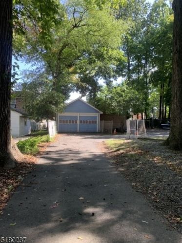 422 Walnut St, East Orange NJ  07017-3917 exterior