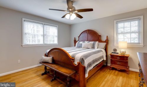 6614 Huntsman Blvd, Springfield VA 22152-2621 exterior